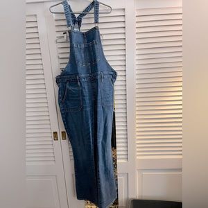 Old Navy XL Overalls ready for Summer
